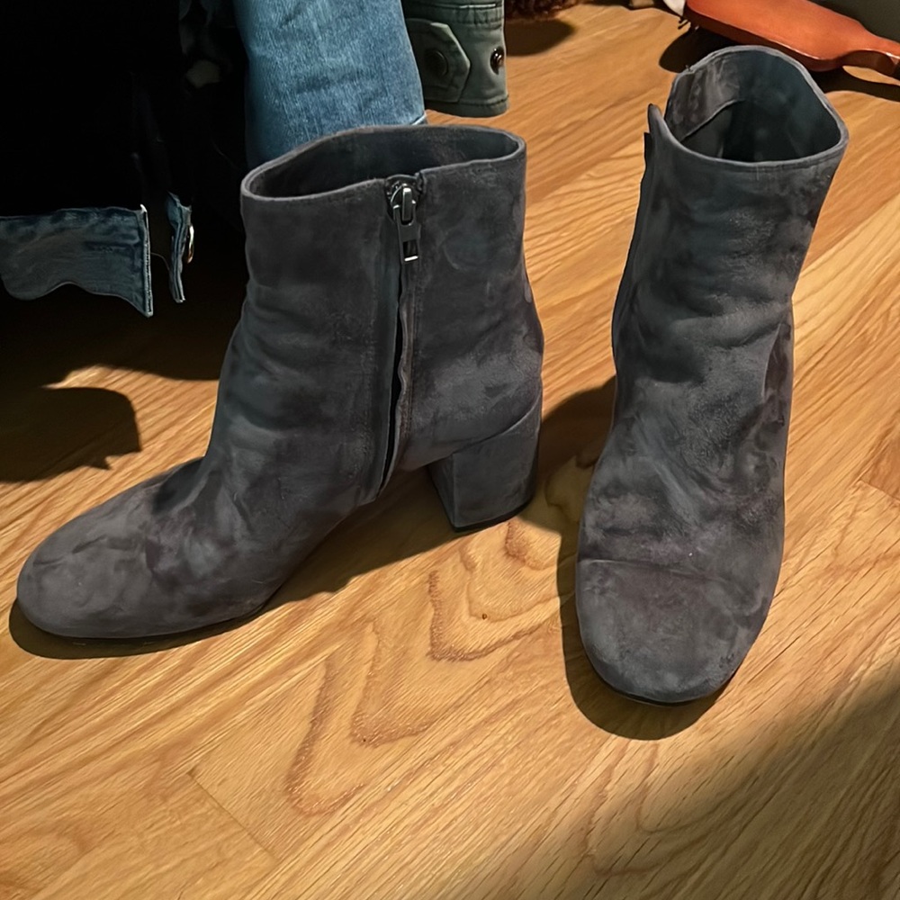 VINCE SUEDE BOOTIES